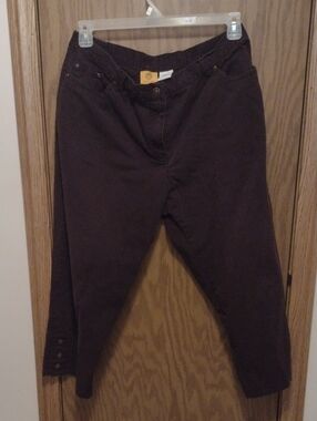 Ruby Rd. Cropped High-Rise Jeans in Deep Plum